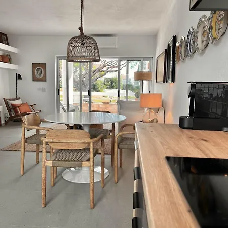Casa * ואלה דה לובו